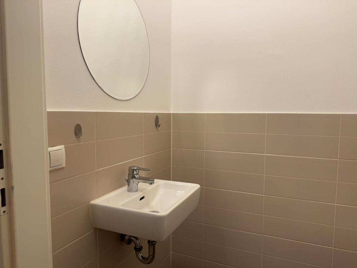 Apartment 2br, Danube, Central, U6 & S-bahn - Axara Housing Brn 33 Wien