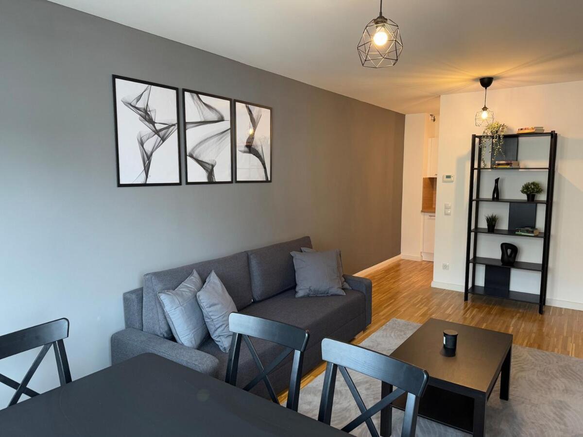2br, Danube, Central, U6 & S-bahn - Axara Housing Brn 33 Apartment