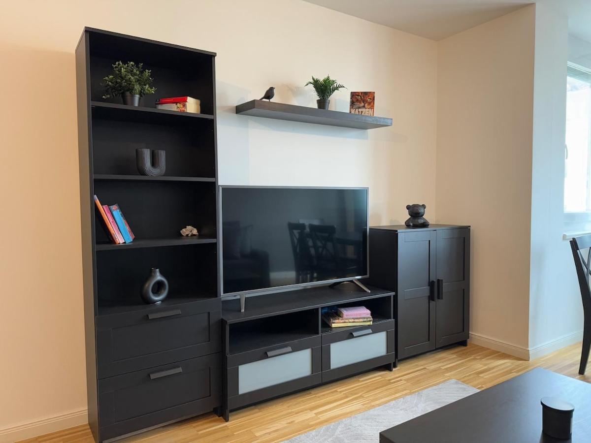 2br, Danube, Central, U6 & S-bahn - Axara Housing Brn 33 Wien