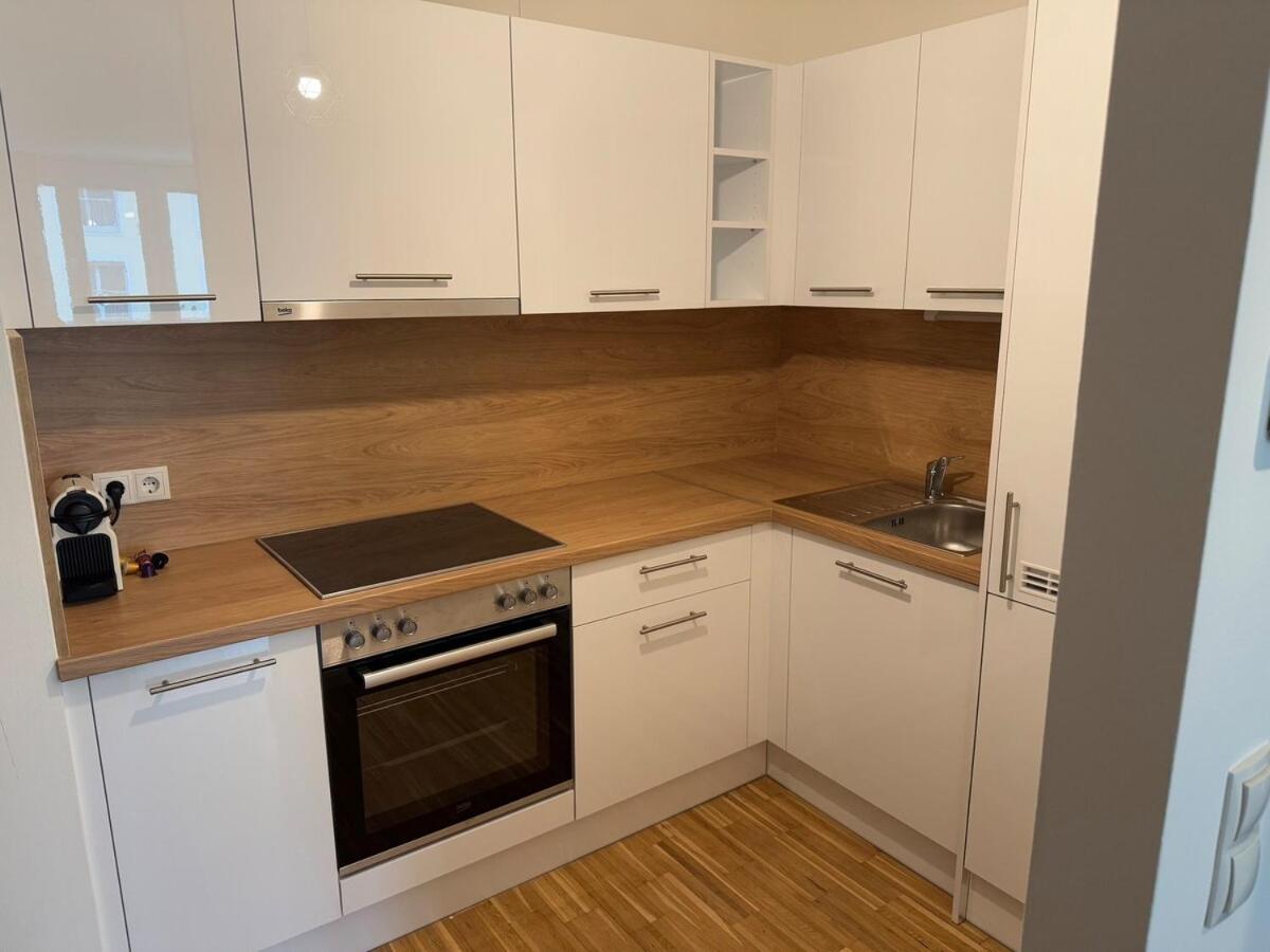 2br, Danube, Central, U6 & S-bahn - Axara Housing Brn 33 * Wien