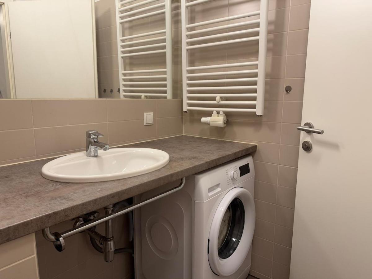 2br, Danube, Central, U6 & S-bahn - Axara Housing Brn 33 Apartment Wien