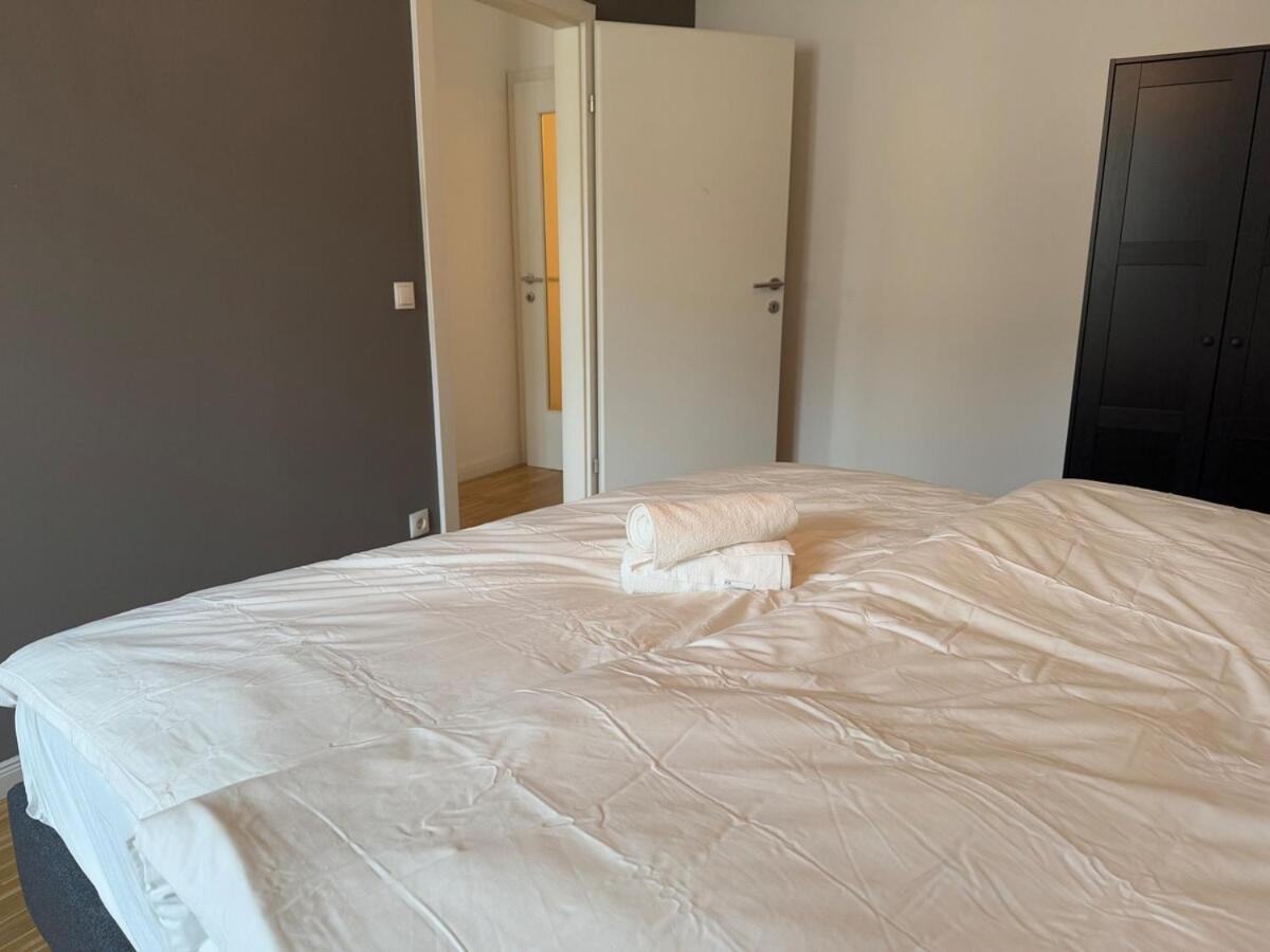 2br, Danube, Central, U6 & S-bahn - Axara Housing Brn 33